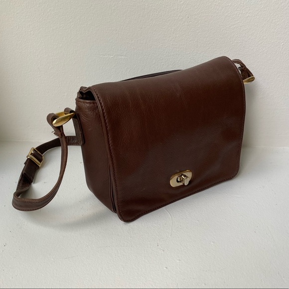 Brown leather purse with brass hardware - Picture 1 of 6